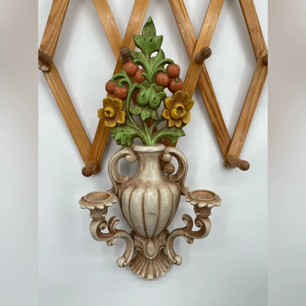 1960s Vintage Homeco Floral Wall Sconce
